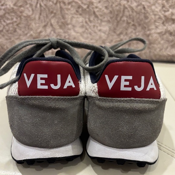 Veja Women's Gray, White, and Red Sneakers - Picture 12 of 14